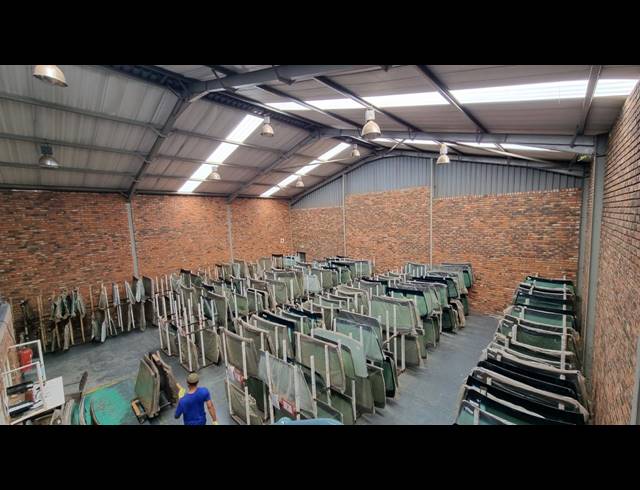 366M² WAREHOUSE TO LET IN JET PARK